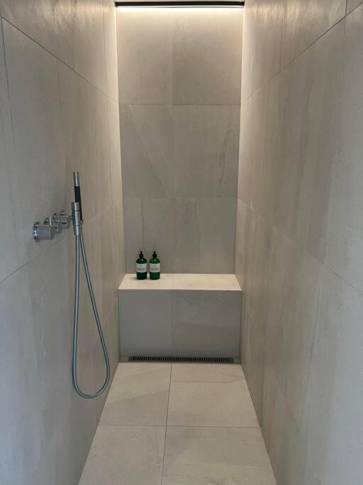 New Cozy Bohemian Dowtown Reykjavik Apartment Bagian luar foto