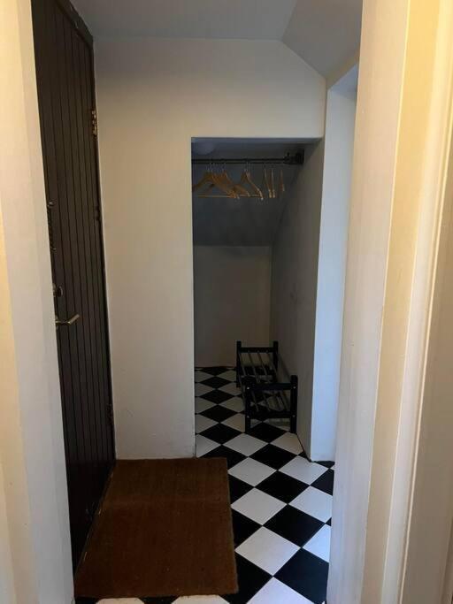 New Cozy Bohemian Dowtown Reykjavik Apartment Bagian luar foto